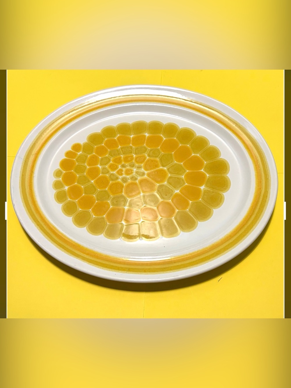 Franciscan Earthenware Oval Chop Plate 14" Yellow Orange Honeycomb 102-73